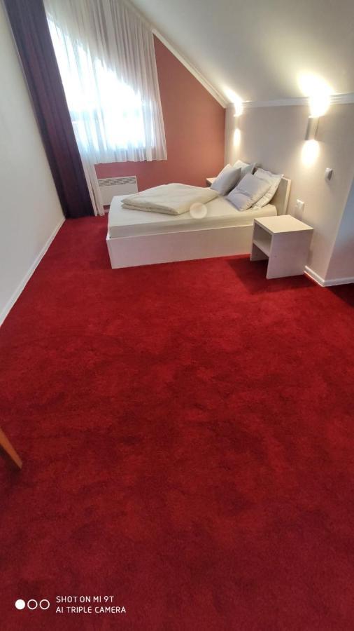 Bra Haus Hotel Branev Ngoại thất bức ảnh
